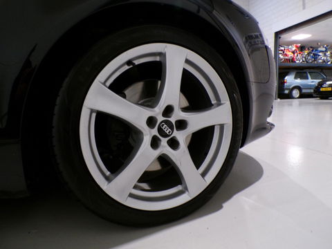 Audi A4 Cabriolet 1.8 Turbo S-Line Xenon Leer Stoelverwarming 18"Velgen Parkeersensoren Garantie I Apple-carplay inbouw mogelijk