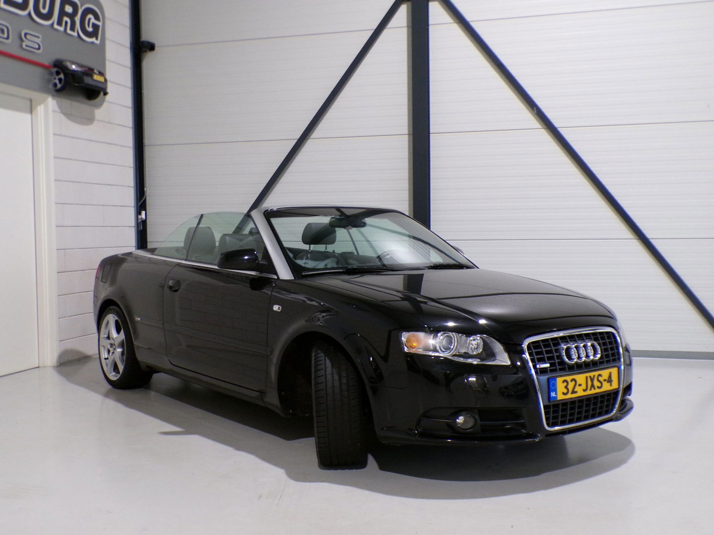 Audi A4 Cabriolet 1.8 Turbo S-Line Xenon Leer Stoelverwarming 18"Velgen Parkeersensoren Garantie I Apple-carplay inbouw mogelijk