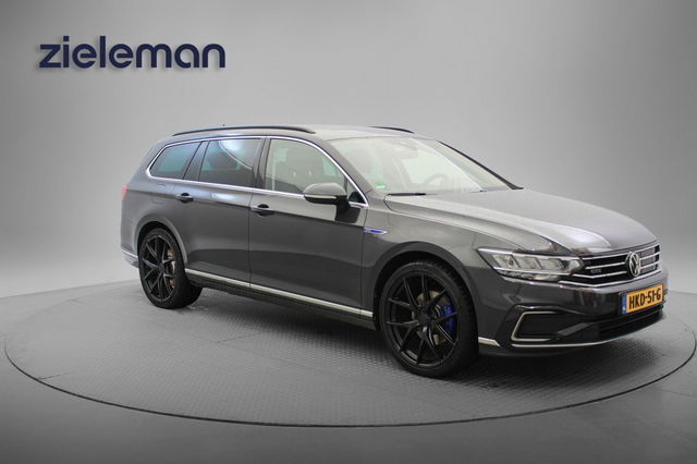 Volkswagen Passat - Variant 1.4 TSI PHEV GTE Business - Carplay, Navi, Camera, Cruise, Stoelverw. Trekhaak, Massage