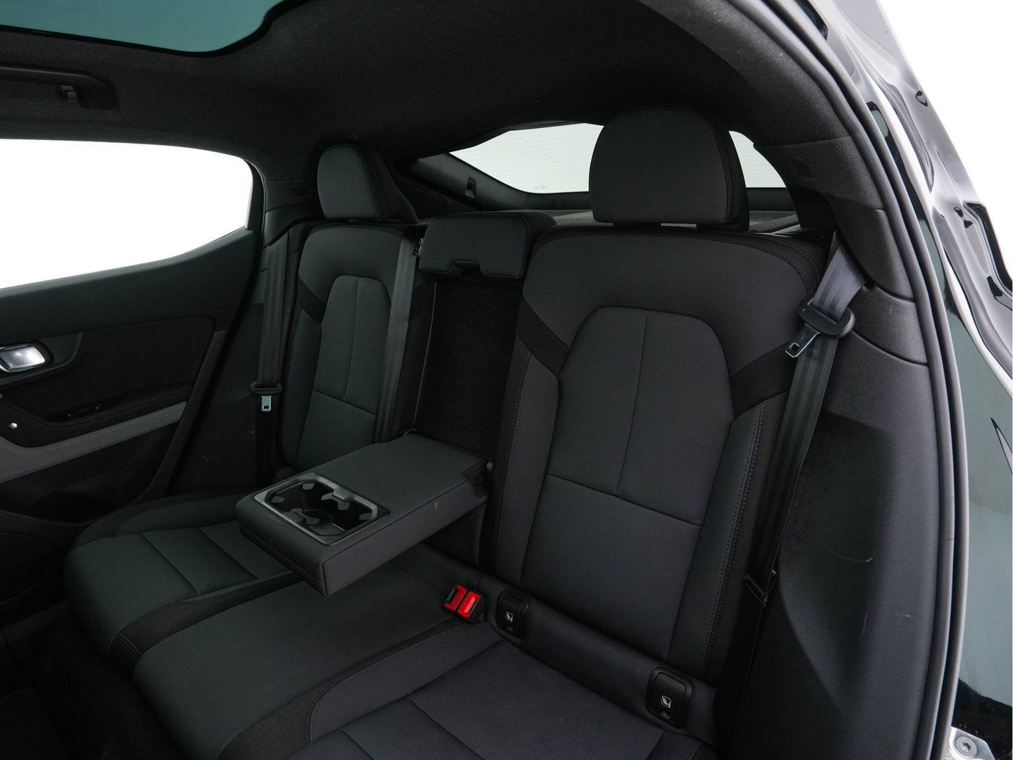 Polestar 2 Long Range Dual Motor Launch Edition 78kWh (3-Fase-11kW) {SOH-88%} Aut.*PANO | NAVI-FULLMAP | FULL-LED | ADAPTIVE-CRUISE | BLINDSPOT | TOPVIEW | KEYLESS | LANE-ASSIST | DIGI-COCKPIT | CARPLAY | DAB+ | HEATED-SPORTSEATS | CAMERA | MEMORY-PACK | PDC | 19''A