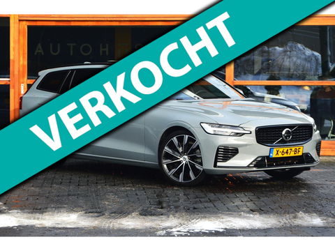 Volvo V60 T6 Hybride AWD Plus Dark | Panoramadak | Harman/Kardon | Stoel + Stuur Verwarmd | Pilot-Assist | Apple CarPlay |