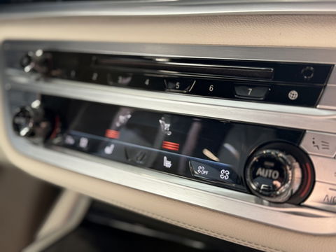 BMW 7 Serie 740i 327PK High Ex. / 360° / Massage / M Individual / Laser