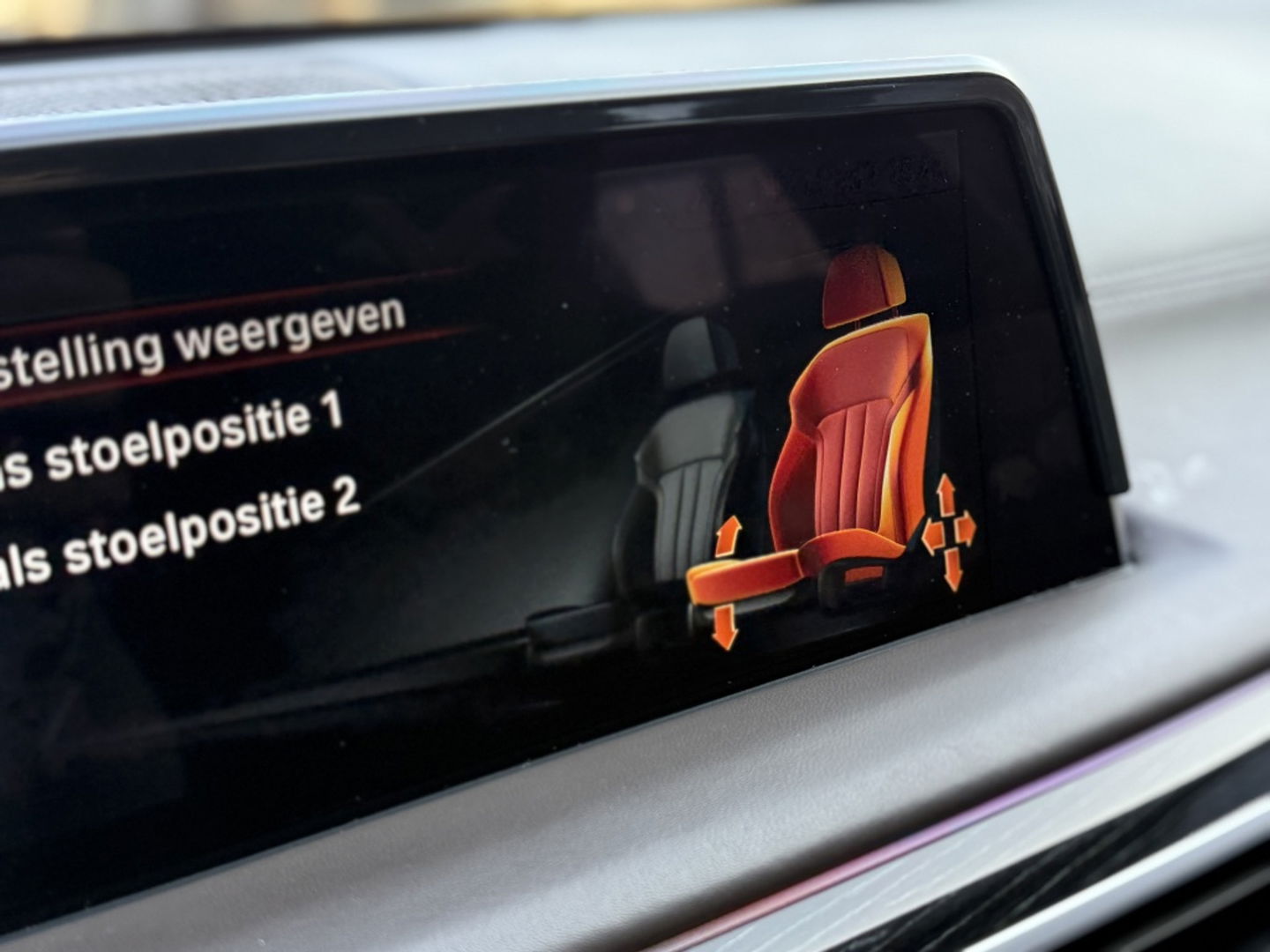 BMW 7 Serie 740i 327PK High Ex. / 360° / Massage / M Individual / Laser