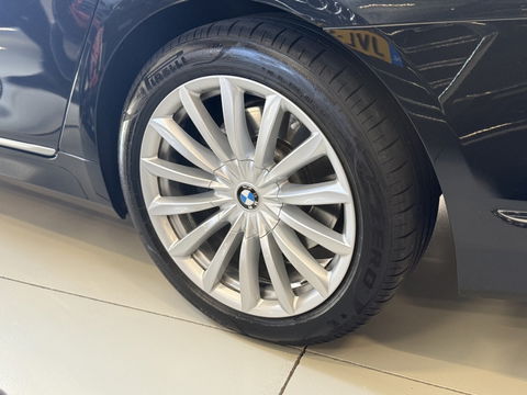 BMW 7 Serie 740i 327PK High Ex. / 360° / Massage / M Individual / Laser