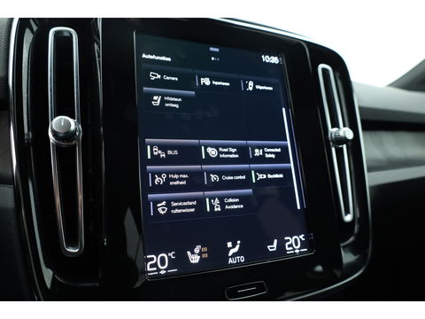 Volvo XC40 1.5 T5 Plug-in hybrid Ultimate Dark | Facelift | Pano-dak | 360 camera | H&K Audio | Adap. cruise | Blis | Elek. Stoelen |