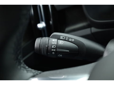 Volvo XC40 1.5 T5 Plug-in hybrid Ultimate Dark | Facelift | Pano-dak | 360 camera | H&K Audio | Adap. cruise | Blis | Elek. Stoelen |