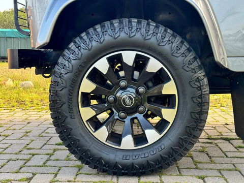Land Rover Defender 2.4 TD4 HT 90" SE / Recaro / grijs kenteken / LED / *NAP*