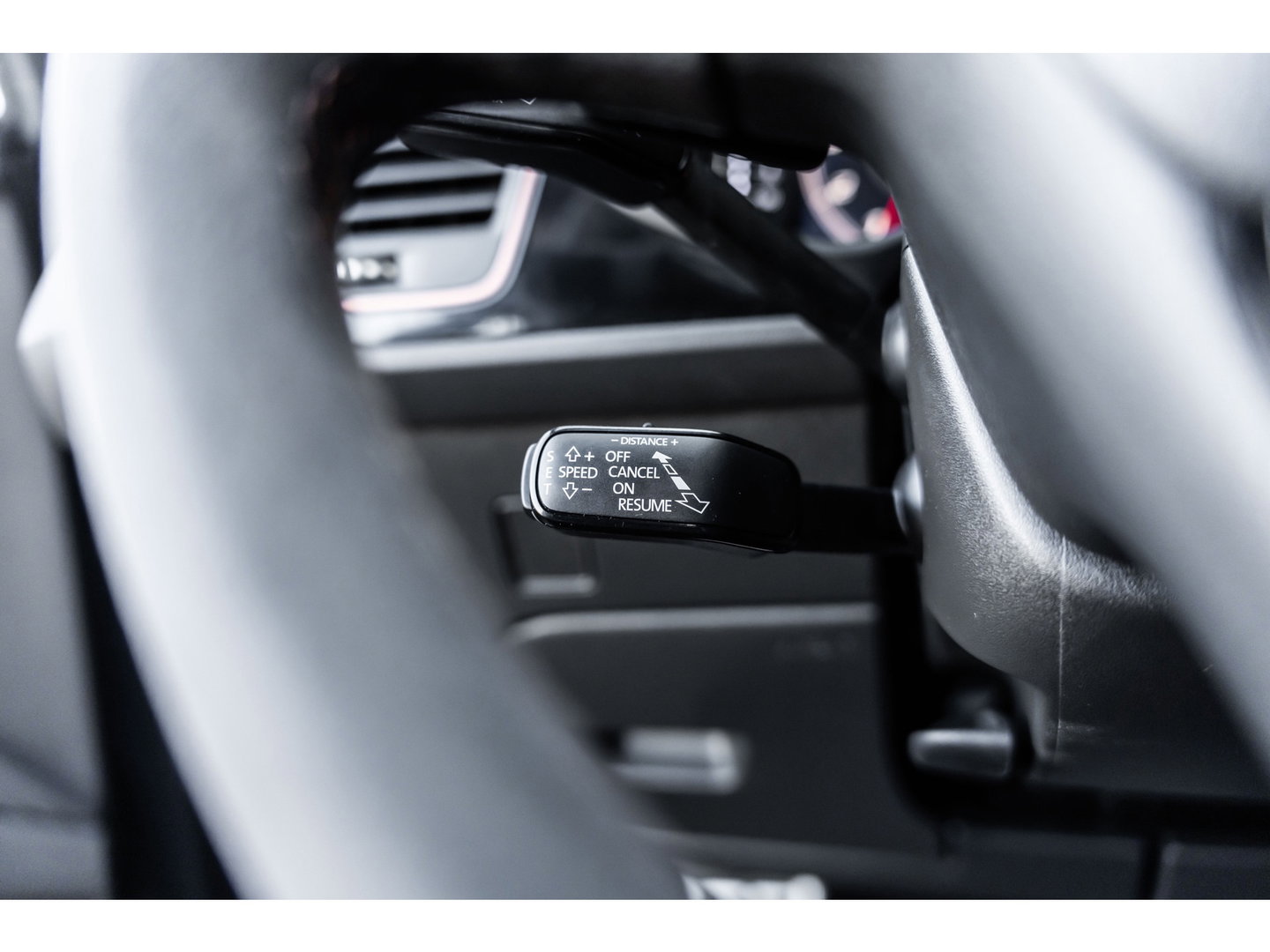 SEAT Leon ST 2.0 TSI CUPRA R 4DRIVE BLACKNESS GREY CARBON