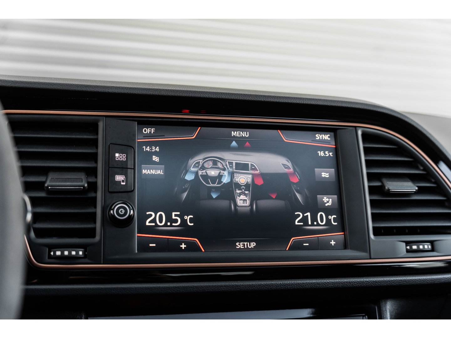 SEAT Leon ST 2.0 TSI CUPRA R 4DRIVE BLACKNESS GREY CARBON