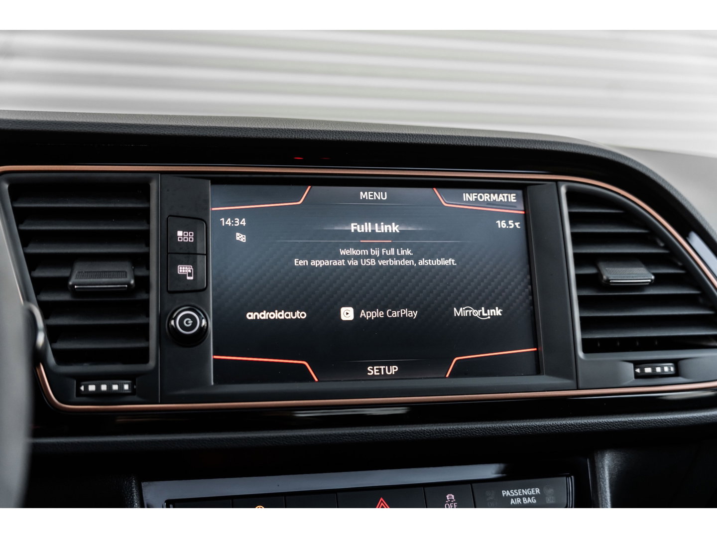 SEAT Leon ST 2.0 TSI CUPRA R 4DRIVE BLACKNESS GREY CARBON