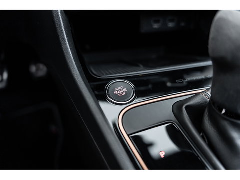 SEAT Leon ST 2.0 TSI CUPRA R 4DRIVE BLACKNESS GREY CARBON