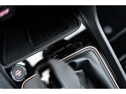 SEAT Leon ST 2.0 TSI CUPRA R 4DRIVE BLACKNESS GREY CARBON