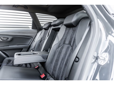 SEAT Leon ST 2.0 TSI CUPRA R 4DRIVE BLACKNESS GREY CARBON