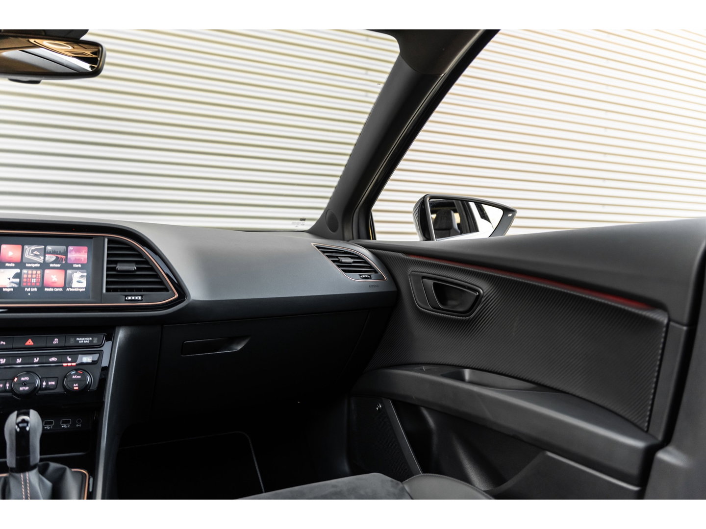 SEAT Leon ST 2.0 TSI CUPRA R 4DRIVE BLACKNESS GREY CARBON