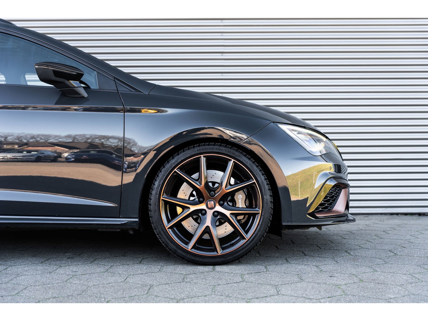 SEAT Leon ST 2.0 TSI CUPRA R 4DRIVE BLACKNESS GREY CARBON