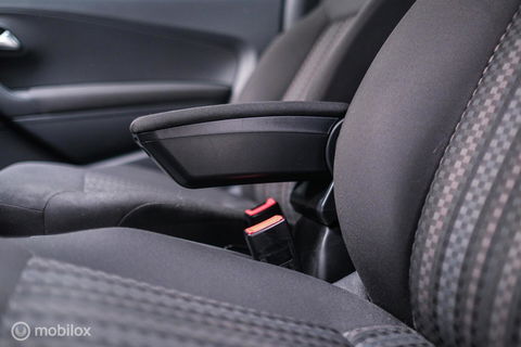Volkswagen Polo 1.0 Comfortline | Cruise | Clima | Multimediascherm | All seasons | LMV | rijklaarprijs