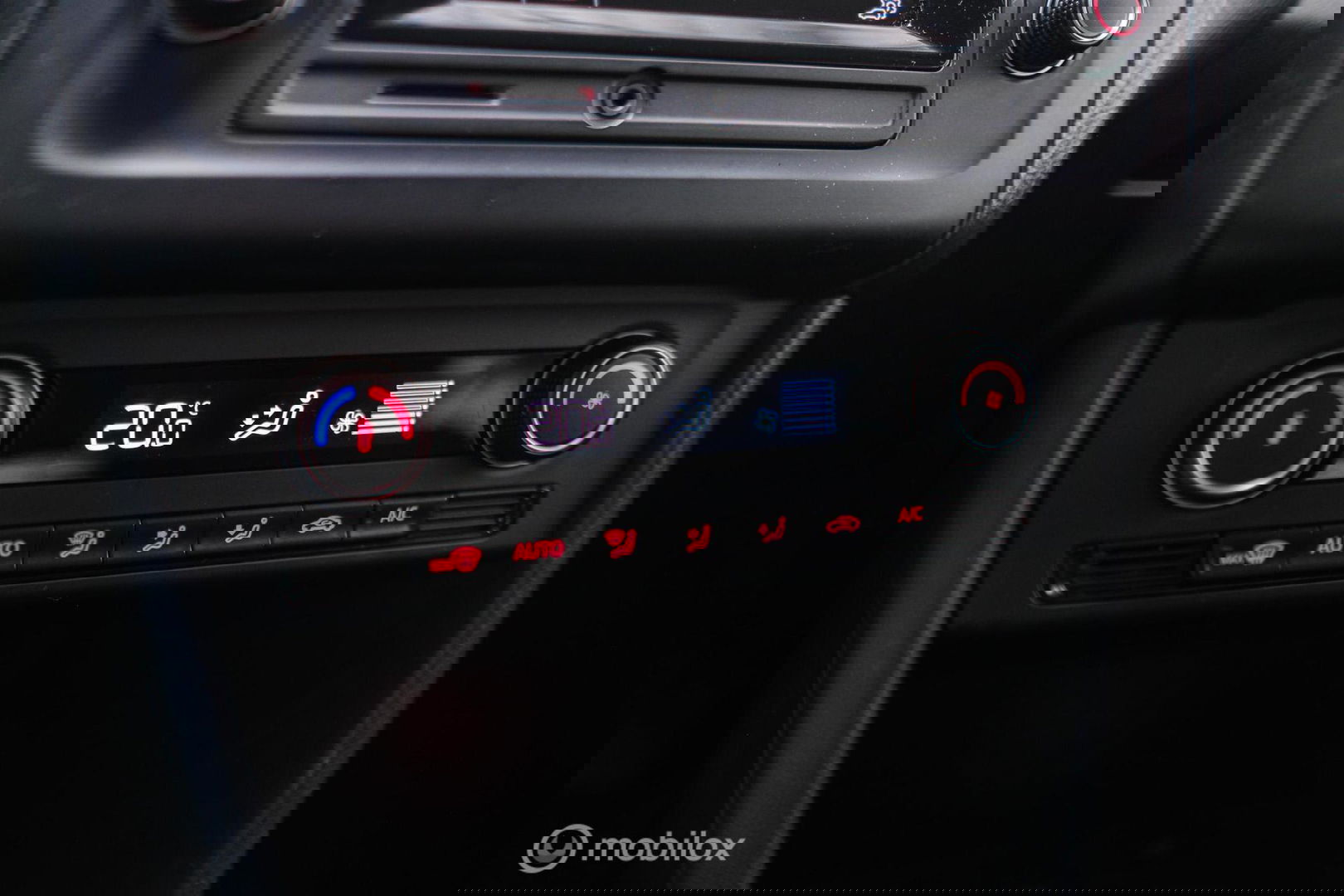 Volkswagen Polo 1.0 Comfortline | Cruise | Clima | Multimediascherm | All seasons | LMV | rijklaarprijs