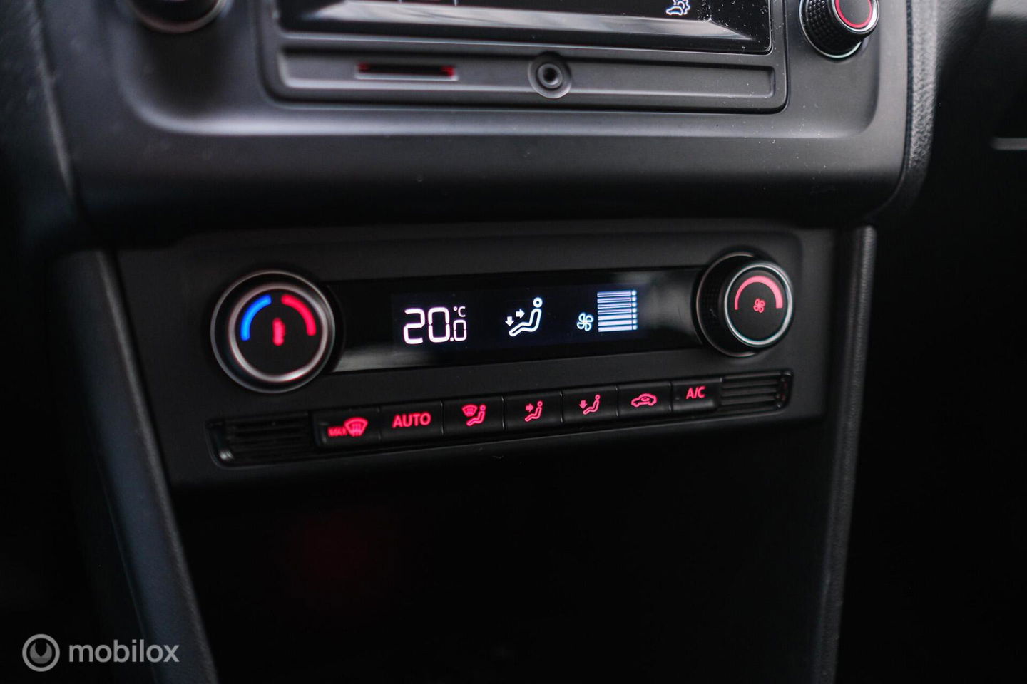 Volkswagen Polo 1.0 Comfortline | Cruise | Clima | Multimediascherm | All seasons | LMV | rijklaarprijs