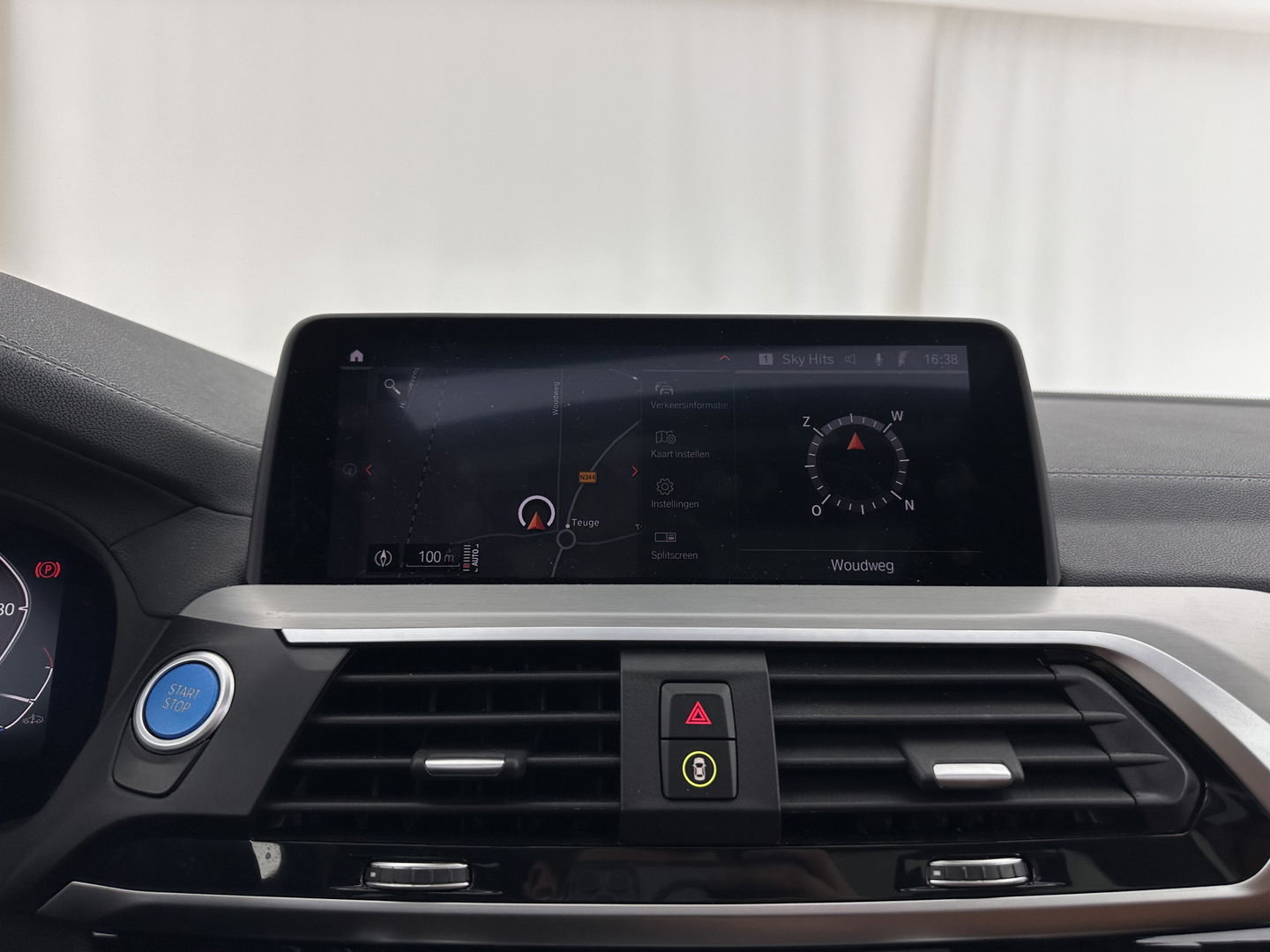 BMW iX3 High Executive 80 kWh [ 3-Fase-11kW ] {SOH-96%} (INCL-BTW) Aut. *PANO | LEATHER | HARMAN/KARDON | FULL-LED | BLINDSPOT | MEMORY-PACK | DIGI-COCKPIT | HEATED-SPORTSEATS | KEYLESS | TOPVIEW | DAB+ | NAVI-FULLMAP | HEAD-UP | PRIVACY-GLASS |