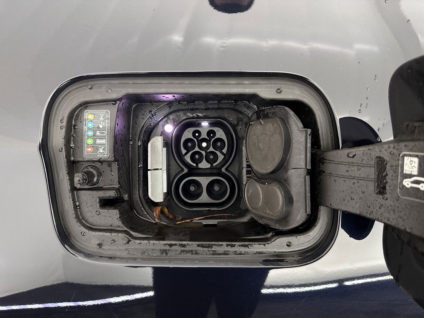 BMW iX3 High Executive 80 kWh [ 3-Fase-11kW ] {SOH-96%} (INCL-BTW) Aut. *PANO | LEATHER | HARMAN/KARDON | FULL-LED | BLINDSPOT | MEMORY-PACK | DIGI-COCKPIT | HEATED-SPORTSEATS | KEYLESS | TOPVIEW | DAB+ | NAVI-FULLMAP | HEAD-UP | PRIVACY-GLASS |