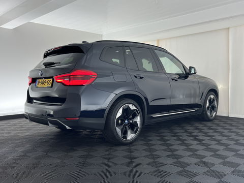 BMW iX3 High Executive 80 kWh [ 3-Fase-11kW ] {SOH-96%} (INCL-BTW) Aut. *PANO | LEATHER | HARMAN/KARDON | FULL-LED | BLINDSPOT | MEMORY-PACK | DIGI-COCKPIT | HEATED-SPORTSEATS | KEYLESS | TOPVIEW | DAB+ | NAVI-FULLMAP | HEAD-UP | PRIVACY-GLASS |