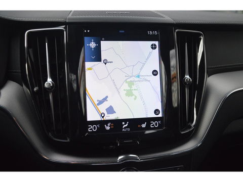 Volvo XC60 Hybride T6 AWD R-Design | Head-Up Display | Panoramadak | Harman/Kardon | Trekhaak | Rondom stoelverwarming | Memory |