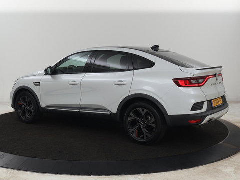 Renault Arkana 1.6 E-Tech Hybrid 145 R.S. Line | Leder/Alcantara | Stoelverwarming | Adaptive cruise | Camera | Carplay | Keyless | Park Assist | Full LED | Navigatie | File Assistent