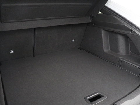 Renault Arkana 1.6 E-Tech Hybrid 145 R.S. Line | Leder/Alcantara | Stoelverwarming | Adaptive cruise | Camera | Carplay | Keyless | Park Assist | Full LED | Navigatie | File Assistent