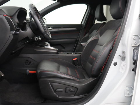 Renault Arkana 1.6 E-Tech Hybrid 145 R.S. Line | Leder/Alcantara | Stoelverwarming | Adaptive cruise | Camera | Carplay | Keyless | Park Assist | Full LED | Navigatie | File Assistent