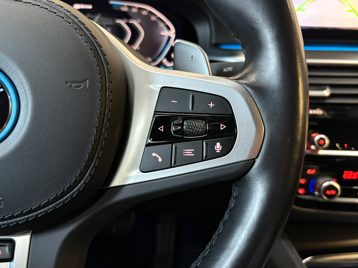 BMW 5 Serie 530e Edition Plus, M-pakket, Schuifdak, Laserlight, FULL-options