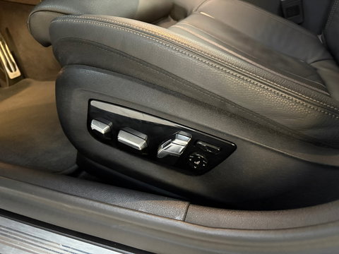 BMW 5 Serie 530e Edition Plus, M-pakket, Schuifdak, Laserlight, FULL-options