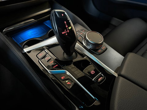 BMW 5 Serie 530e Edition Plus, M-pakket, Schuifdak, Laserlight, FULL-options