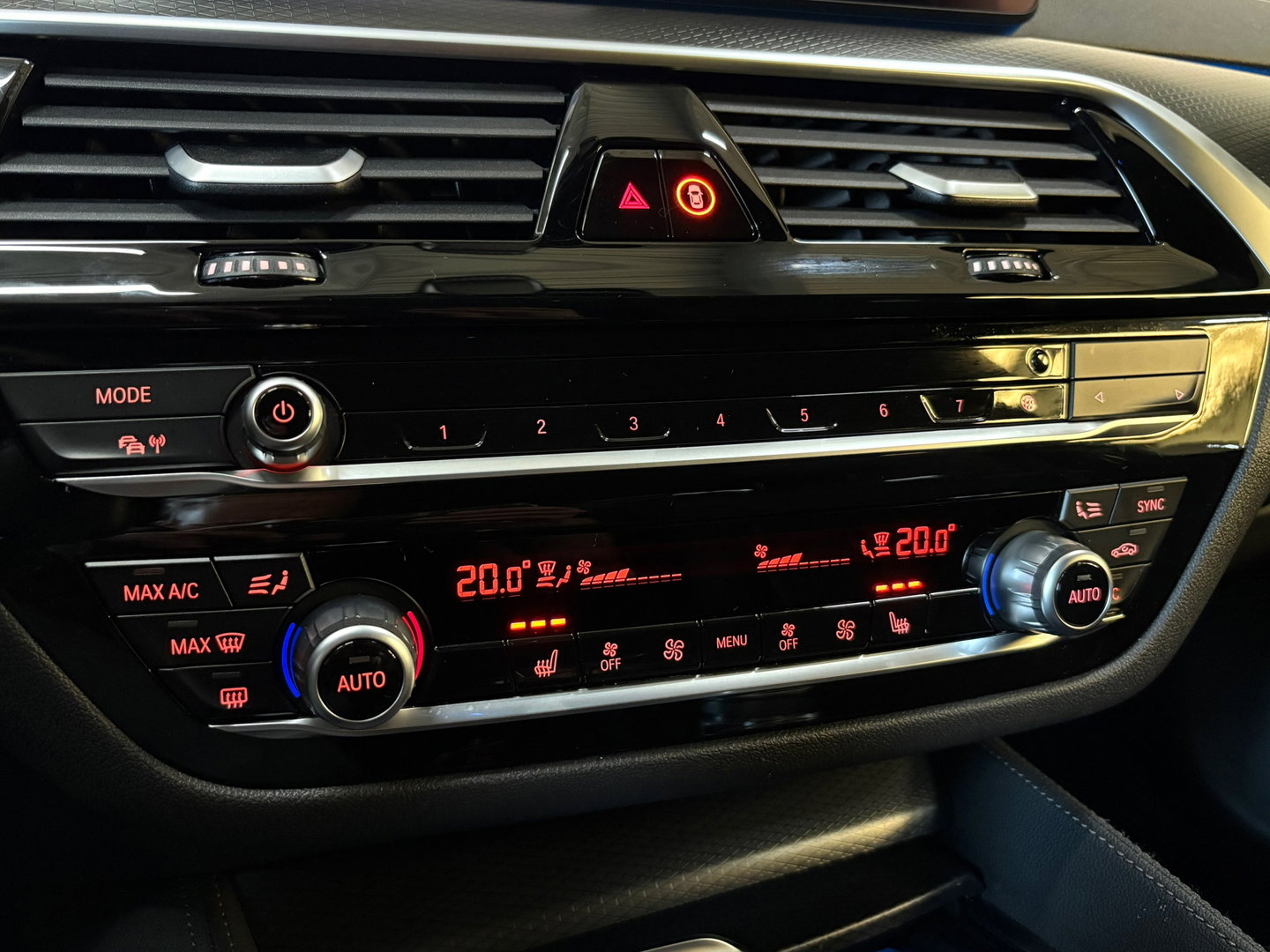 BMW 5 Serie 530e Edition Plus, M-pakket, Schuifdak, Laserlight, FULL-options