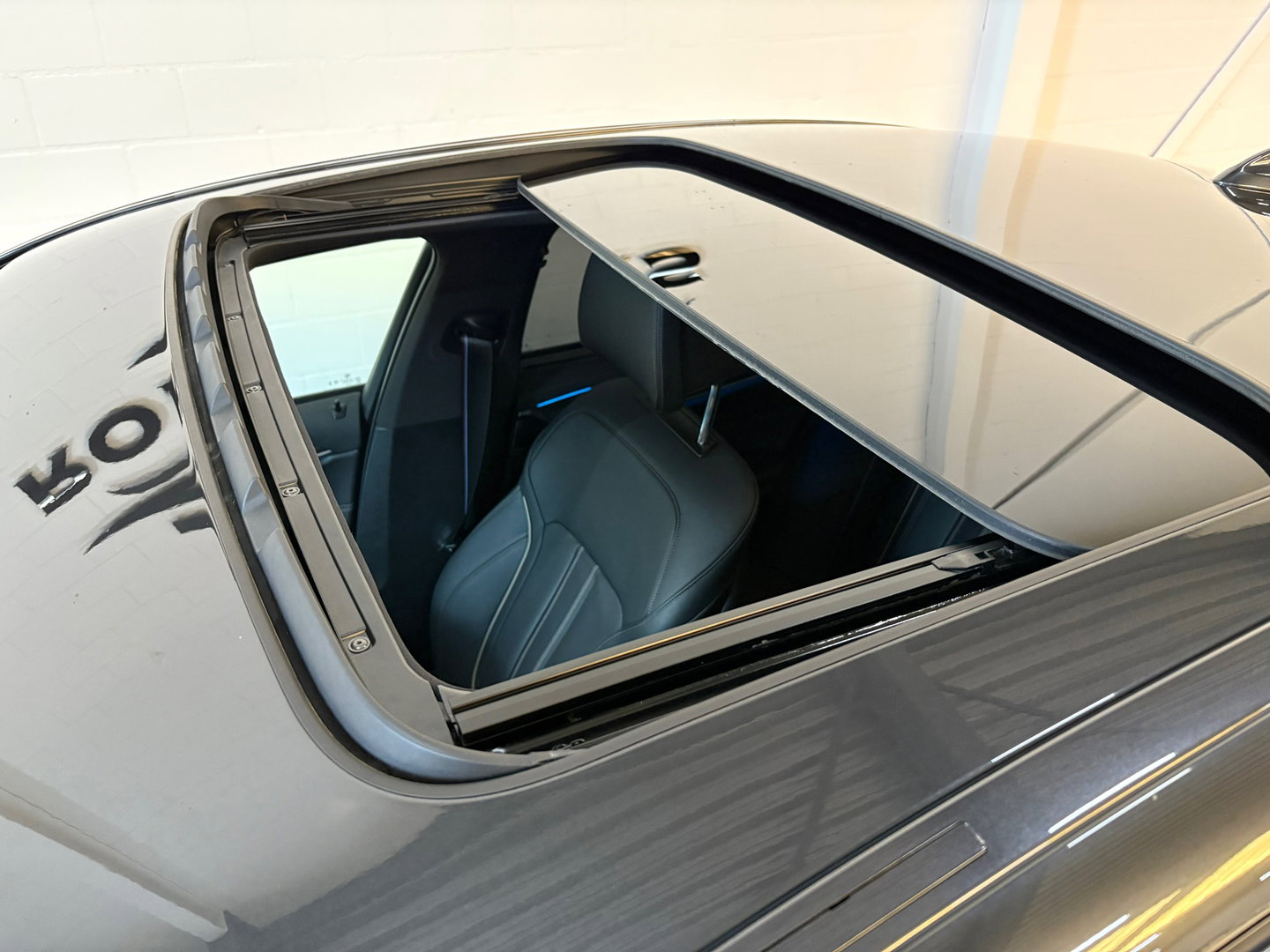 BMW 5 Serie 530e Edition Plus, M-pakket, Schuifdak, Laserlight, FULL-options