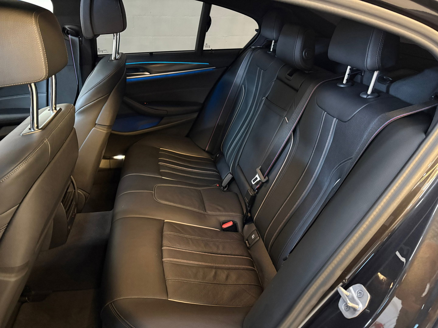 BMW 5 Serie 530e Edition Plus, M-pakket, Schuifdak, Laserlight, FULL-options