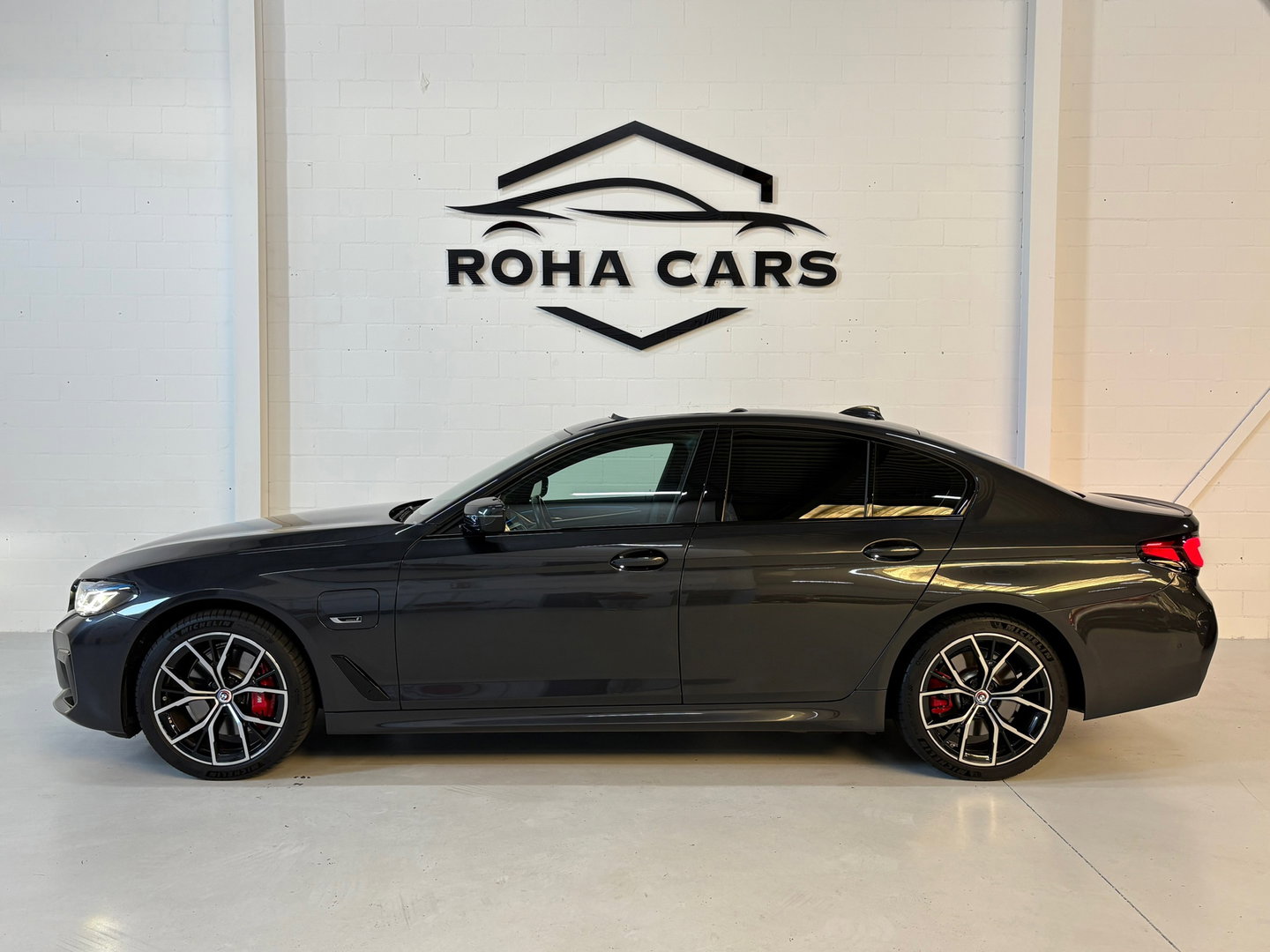 BMW 5 Serie 530e Edition Plus, M-pakket, Schuifdak, Laserlight, FULL-options