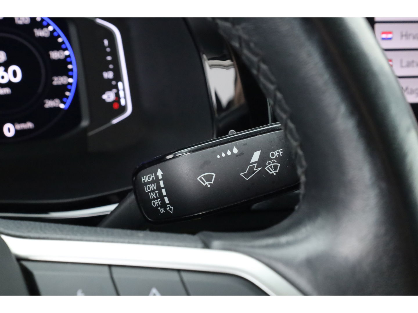 Volkswagen Transporter 2.0 TDI L2H1 4Motion Automaat/DSG Comfortline | Standkachel | Dig. Cockpit | Camera+PDC | Stoelverw. | Adapt. Cruise | Nav+App.Connect | LED