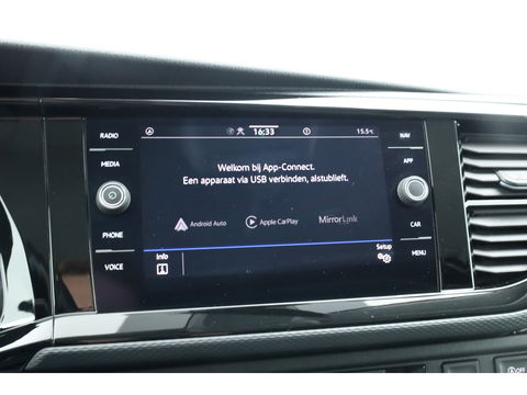 Volkswagen Transporter 2.0 TDI L2H1 4Motion Automaat/DSG Comfortline | Standkachel | Dig. Cockpit | Camera+PDC | Stoelverw. | Adapt. Cruise | Nav+App.Connect | LED