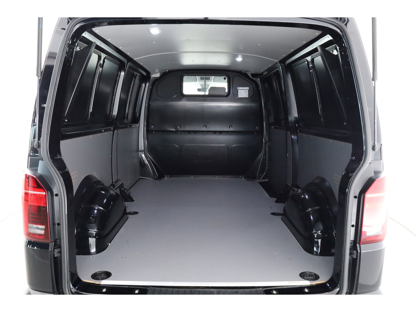 Volkswagen Transporter 2.0 TDI L2H1 4Motion Automaat/DSG Comfortline | Standkachel | Dig. Cockpit | Camera+PDC | Stoelverw. | Adapt. Cruise | Nav+App.Connect | LED