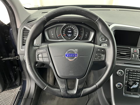 Volvo XC60 2.0 D3 FWD Momentum *LEATHER | NAVI-FULLMAP | COMFORT-SEATS | ECC | PDC | CRUISE | PRIVACY-GLASS | TOWBAR | 17''ALU*