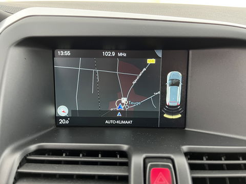 Volvo XC60 2.0 D3 FWD Momentum *LEATHER | NAVI-FULLMAP | COMFORT-SEATS | ECC | PDC | CRUISE | PRIVACY-GLASS | TOWBAR | 17''ALU*