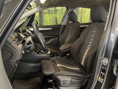 BMW 2 Serie Active Tourer 225xe iPerformance High Executive | Rijmodus Regeling | Stuurwielverwarming | Stoelverwarming | Lane Assist | Spraakbediening |
