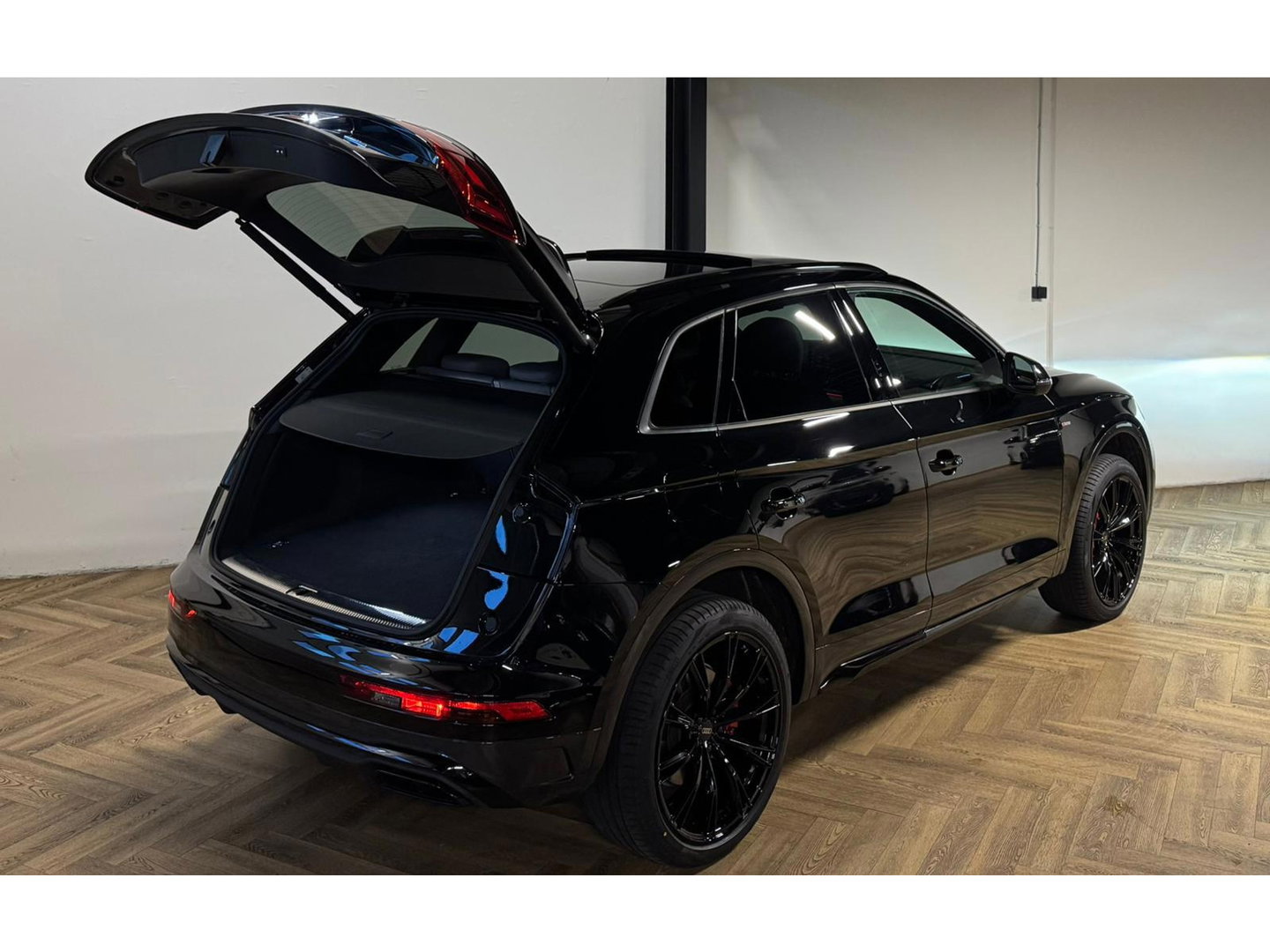 Audi Q5 55 TFSI e Competition S-LINE PANO KEYLESS B&O