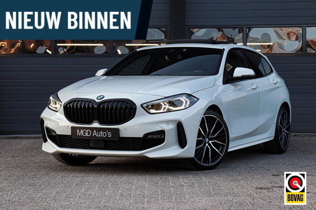 BMW 1 Serie - 118i M-Sport M-Pakket /LED/PANODAK/HARMAN-KARDON/HUD/KEYLESS/MEMORY/ACC/CAMERA!