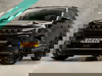 Jeep Compass - 4xe 240 Plug-in Hybrid Electric Upland 240Pk Automaat (VIRTUAL COCKPIT, APPLE CARPLAY, GROOT NAVI, 360 CAMERA, LEDER, SPORTSTOELEN, ADAPTIVE CRUISE, GETINT GLAS, NIEUWSTAAT)