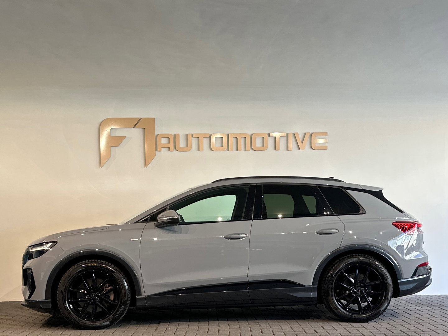 Audi Q4 e-tron 40 S Line 77 kWh Sfeer|CarPlay|Keyless|Night