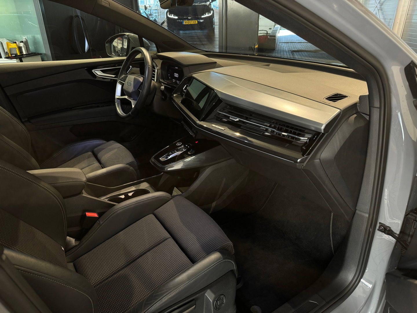 Audi Q4 e-tron 40 S Line 77 kWh Sfeer|CarPlay|Keyless|Night