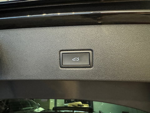 Volkswagen T-Roc 1.5 TSI R-Line Pano|Keyles|IQ|Sfeer|Camera