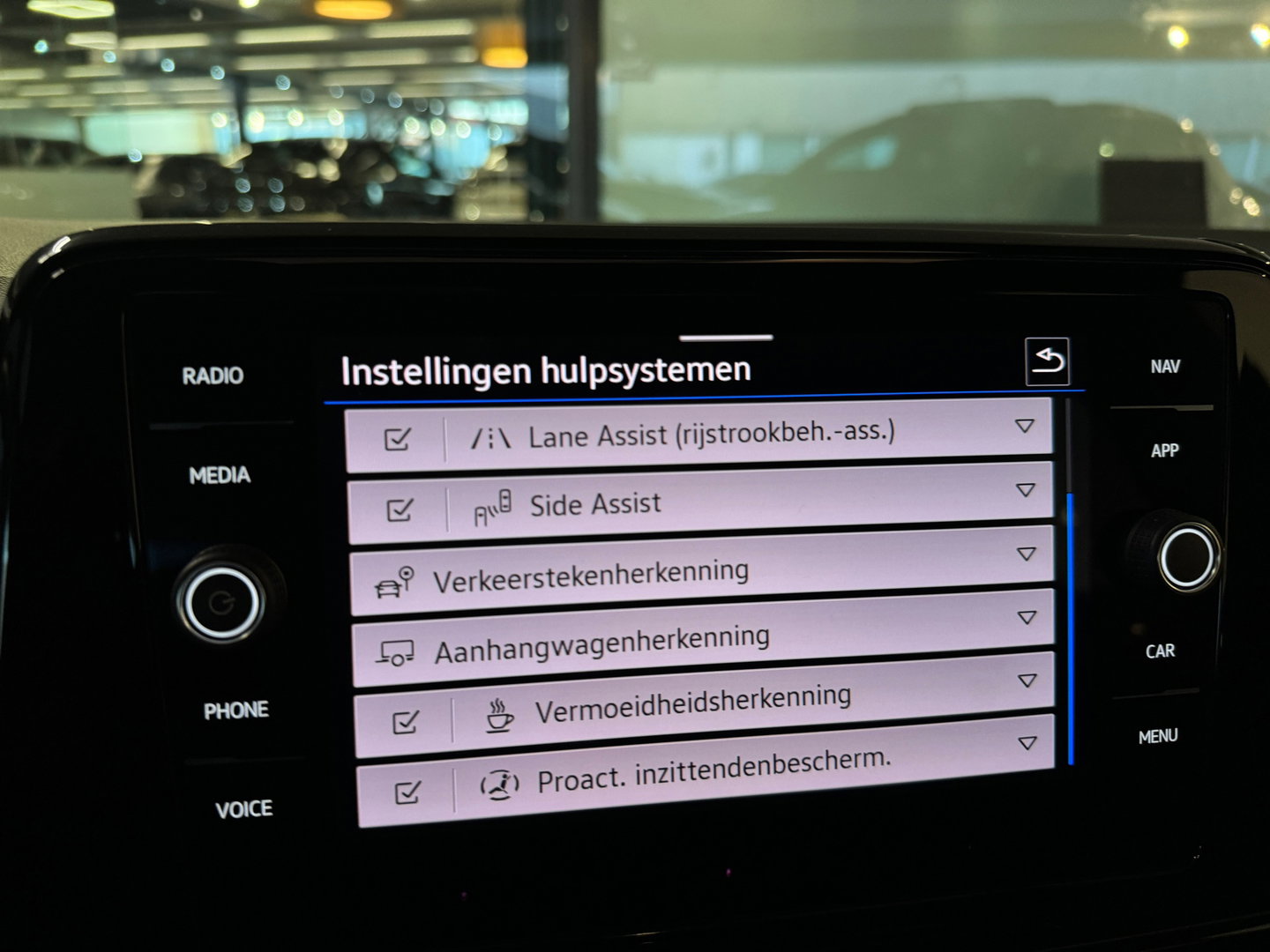 Volkswagen T-Roc 1.5 TSI R-Line Pano|Keyles|IQ|Sfeer|Camera