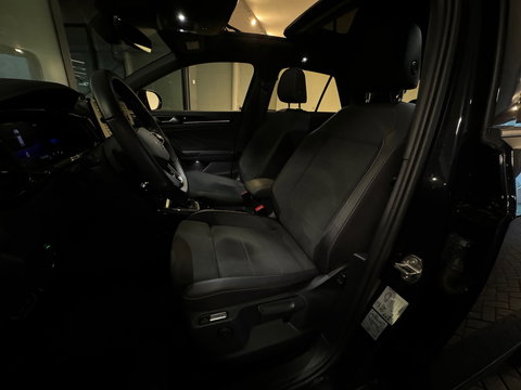 Volkswagen T-Roc 1.5 TSI R-Line Pano|Keyles|IQ|Sfeer|Camera